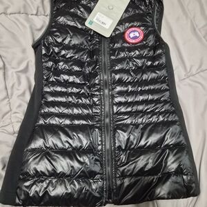 Women's Black Puffer Vest